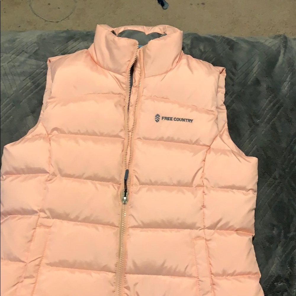Free country zip up vest